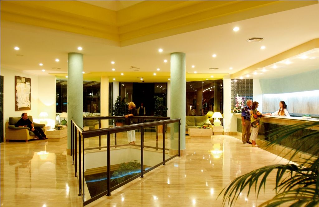 Cala Millor Garden Hotel - Adults Only Interior photo